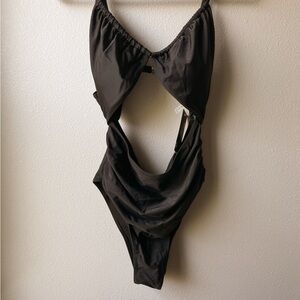 Blooming Jelly Cut-Out Tummy Control One Piece